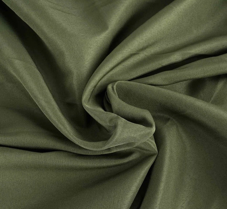 108" Round Polyester (Pressed)