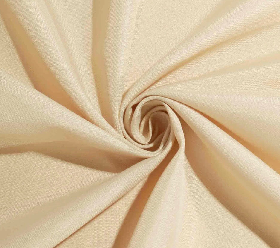 Black & White - 120" Round Polyester (Lightly Pressed)
