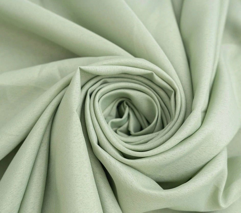 108" Round Polyester (Pressed)