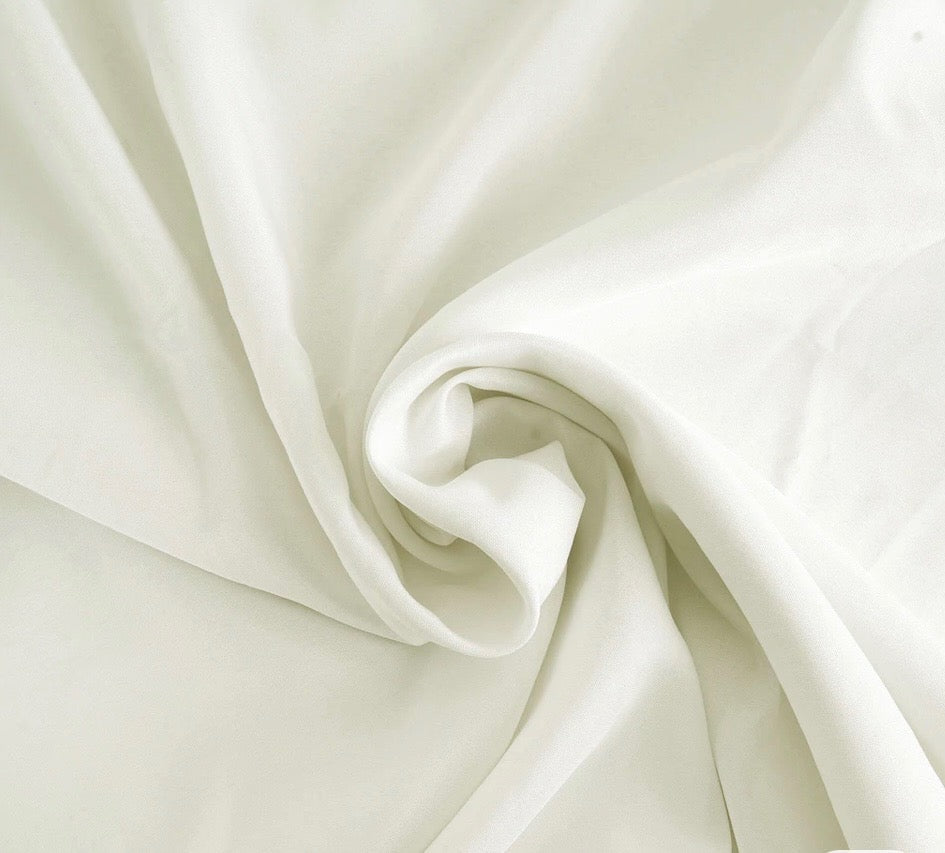 90" x 156" Rectangle Polyester (Lightly Pressed)
