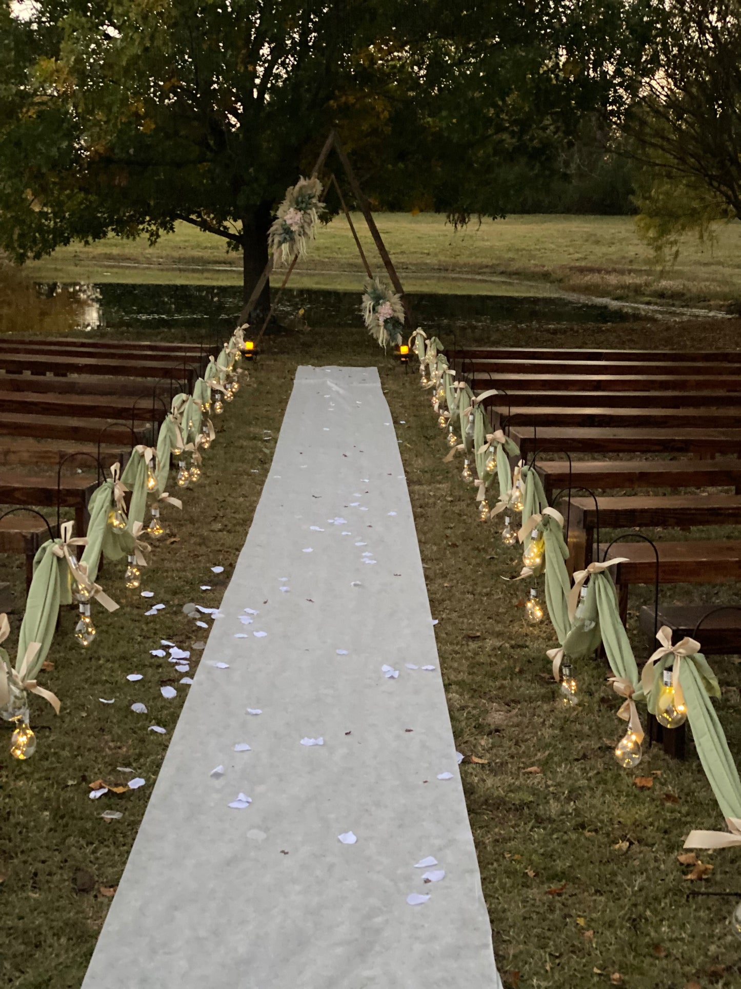 Romantic Outdoor Aisle