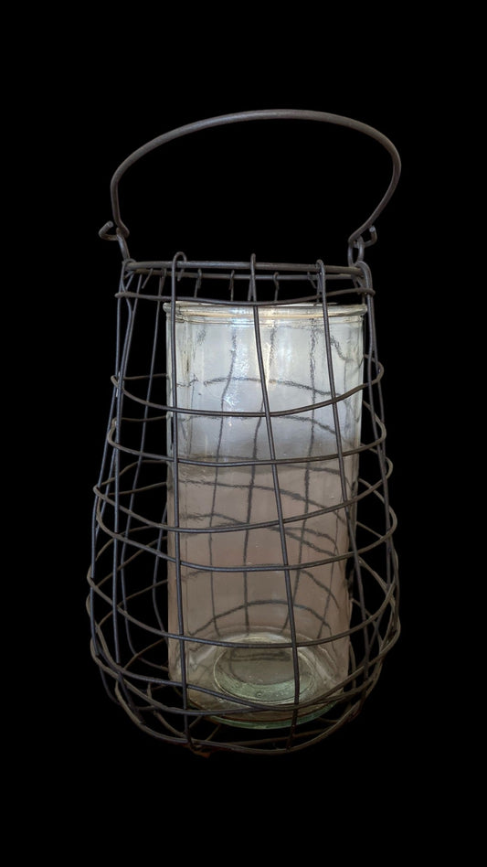 Medium Farmhouse Lantern